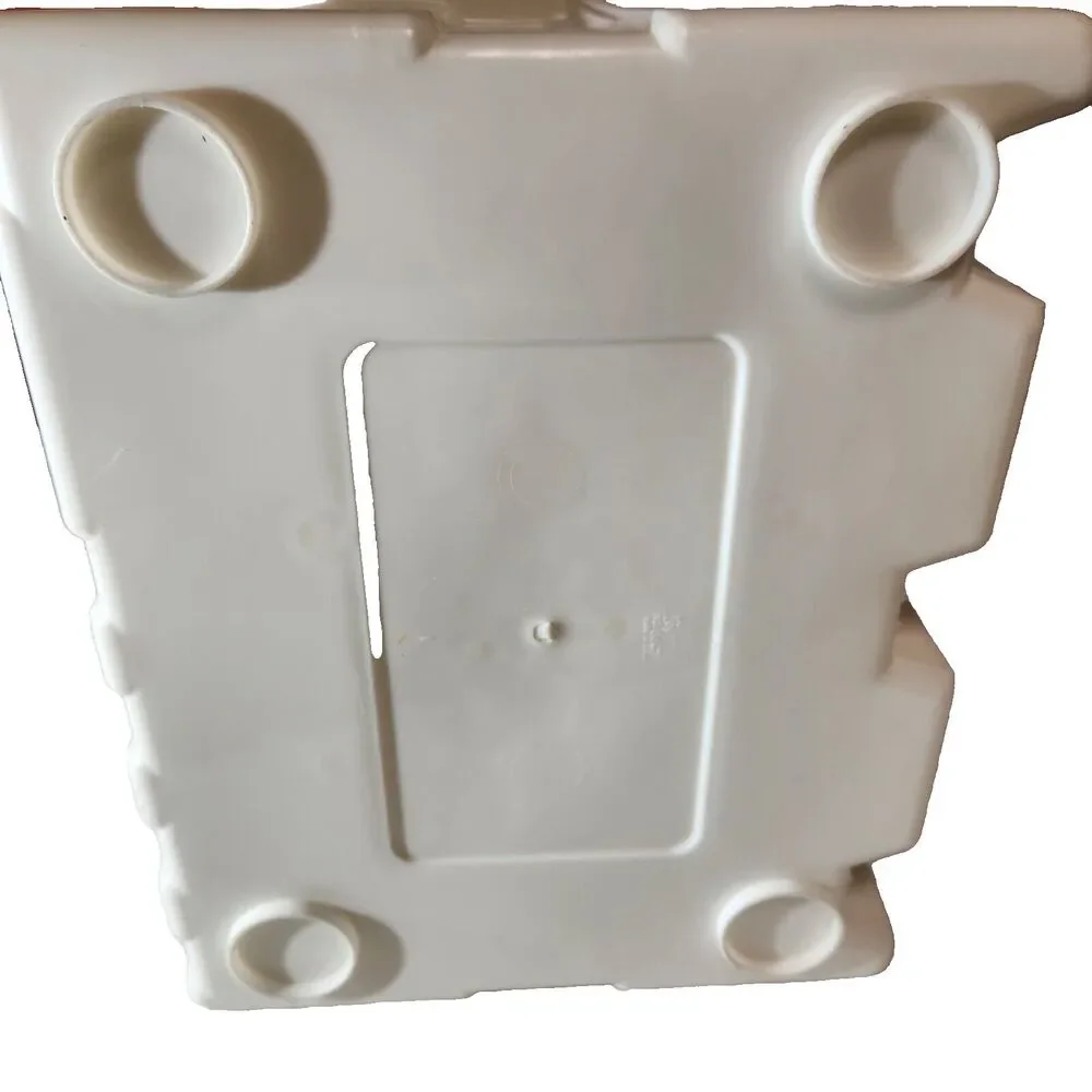 Festival MCM Laundry Hamper Retro White Lidded Vtg USA Plastic 16in